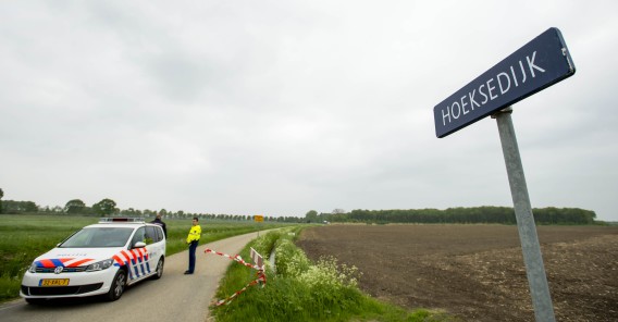 Politie vindt twee lichamen
